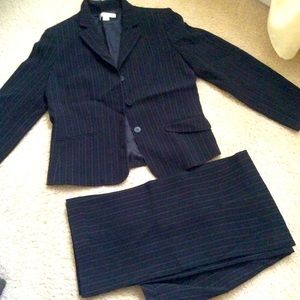 3 pc fully lined suit. BlAck